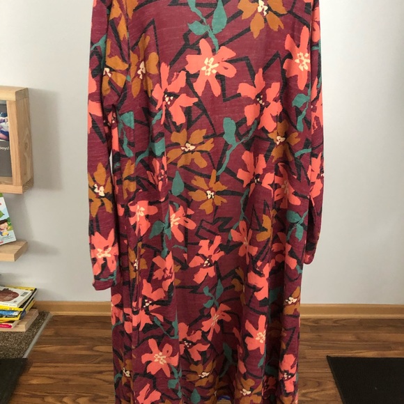 LulaRoe Sarah Cardigan - Picture 3 of 4